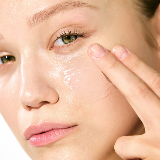 Slugging: Is It Actually Good for Your Skin Barrier?